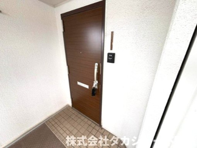 【玄関】 | 高浜南団地　30号棟 | 玄関扉キレイです☆彡