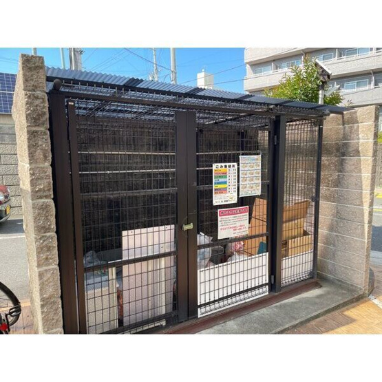 【その他共用部分】 | BlezioIII | 敷地内ごみ置き場です。