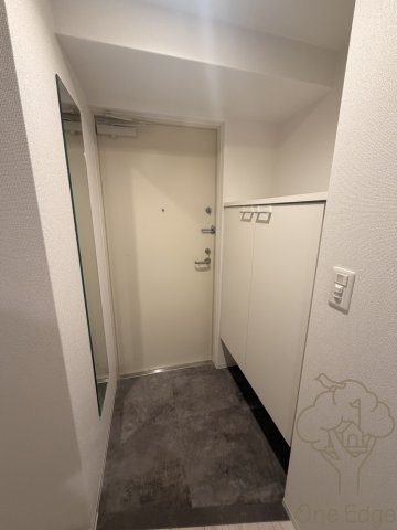 セレニテ梅田北グランデの玄関
