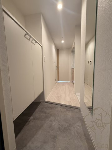 セレニテ梅田北グランデの玄関