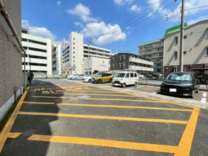 【駐車場】