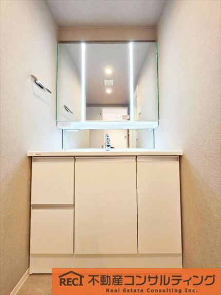 コスモ芦屋川シーサイドテラスの独立洗面台