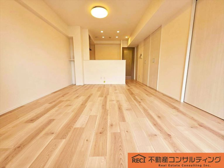 コスモ芦屋川シーサイドテラスの居間・リビング