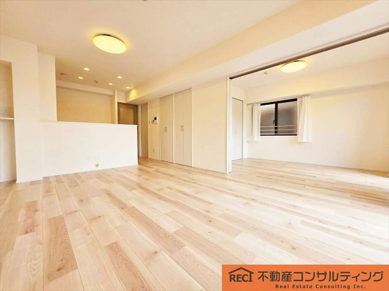コスモ芦屋川シーサイドテラスの居間・リビング
