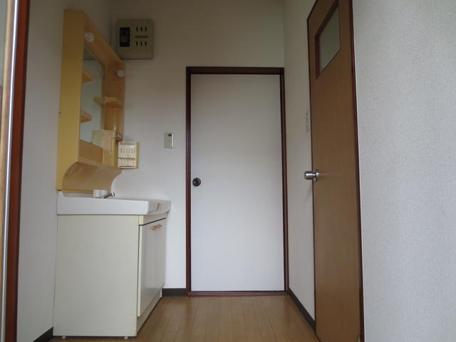鈴木マンションⅡの玄関