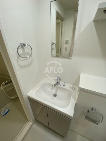 レオンコンフォート谷町六丁目の独立洗面台|レオンコンフォート谷町六丁目　洗面化粧台