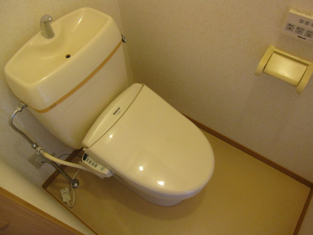 サニーフラット飾東のトイレ