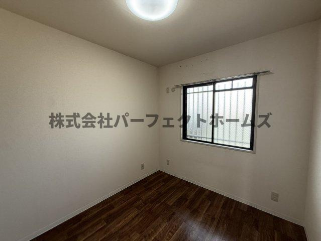 ロジェ藤阪の洋室|スタンダードな洋室です