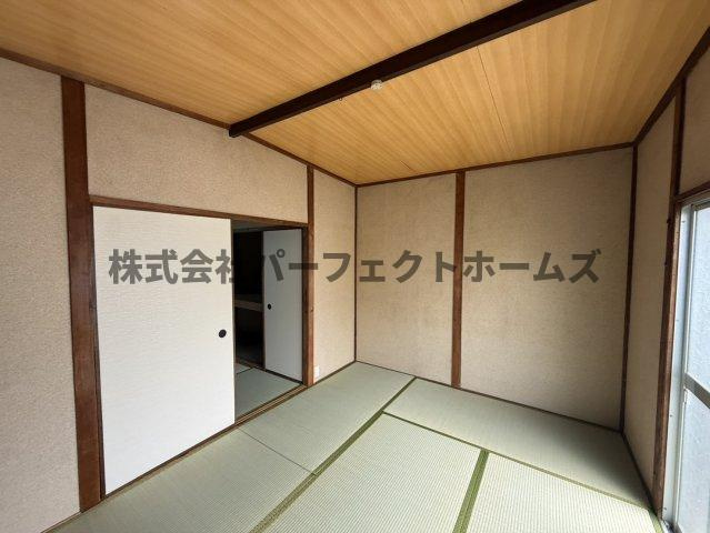 香里西之町テラスハウス　賃貸の和室|趣のある和室です