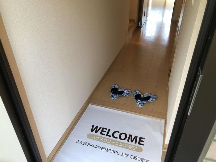 スタシオン東野・アクシス　Ａ棟の玄関