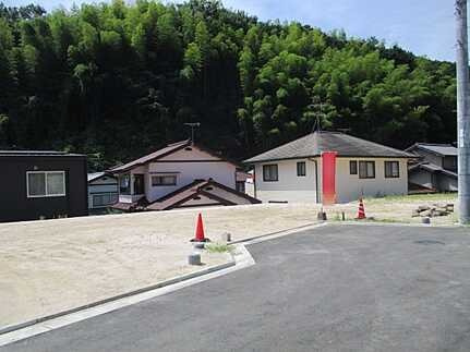 廿日市市地御前北３丁目　新築一戸建ての前面道路含む現地写真