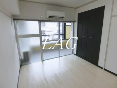 【居間・リビング】 | リフレッシュ柏木 | 洋室のお部屋です。