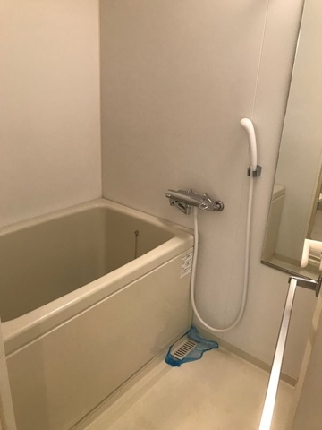 新品家具付きマンション西新宿18(KaGood東京)の浴室