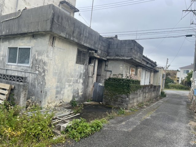 沖縄市八重島の外観