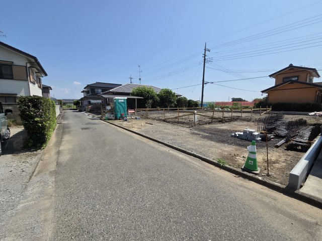 新築　太田市南ヶ丘町第3　1号棟　Cradle Gardenの前面道路含む現地写真|現地写真　西側前面道路幅員約4.0ｍ　東側前面道路幅員約4.0ｍ