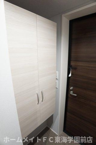 アペゼ　OBGの玄関