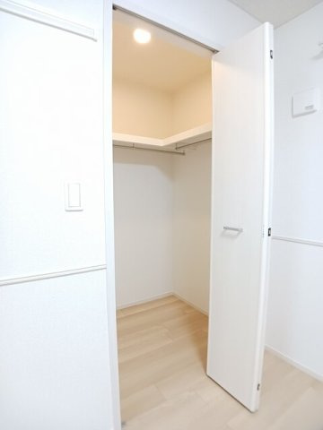 ビオラ徳山の収納|※内観写真は同タイプ商品のお部屋となりますのでご参考にお願いします