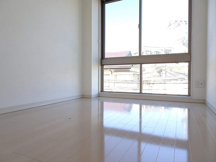 APARTMENT　KYODO　SETAGAYAⅡの居間・リビング
