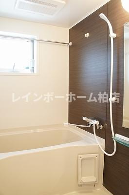 仲介手数料（賃料の1.10ヵ月）の50％OFF対象物件！の浴室
