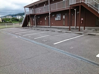 【駐車場】 | ＲＩＶＥＲＨＩＬＬＹＵＡＳＡⅡ