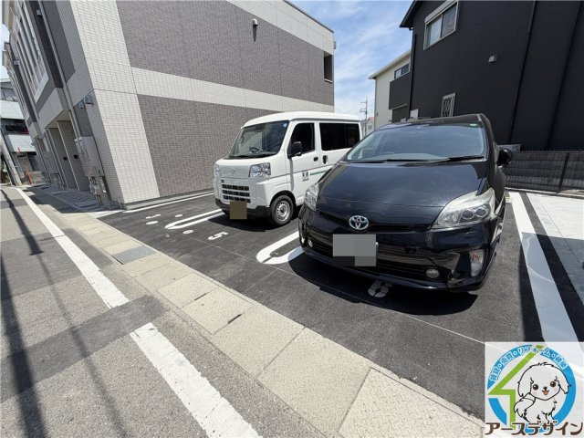 エール藤の駐車場