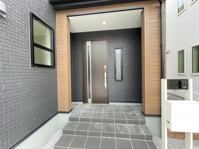 高崎市新町第８（全9棟）8号棟の玄関