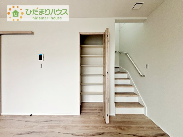 【収納】 | 筑西市二木成　新築戸建　1号棟 | 掃除機や買い溜めしたい日用品をしまうのに便利です！