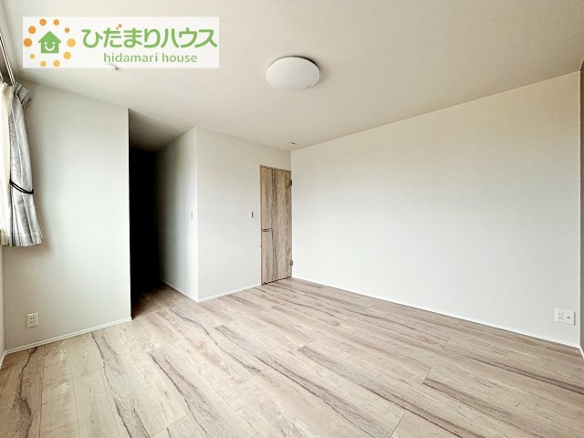 【寝室】 | 筑西市二木成　新築戸建　1号棟 | ゆとりのある主寝室！ご家族全員で寝れちゃいます♪