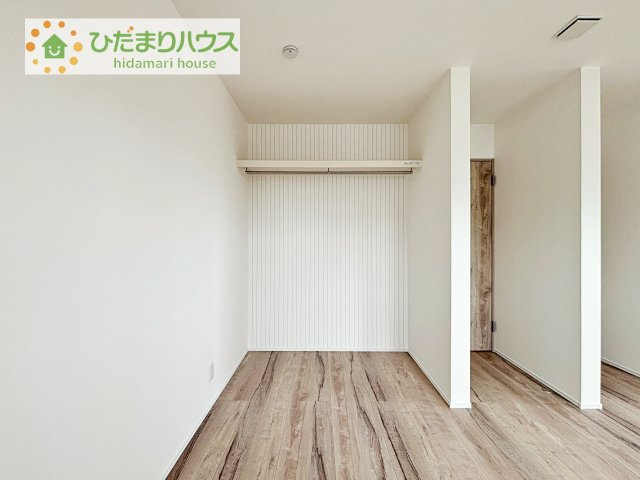 【洋室】 | 筑西市二木成　新築戸建　1号棟 | お子様グッズを片付けるのにも、困りませんね！