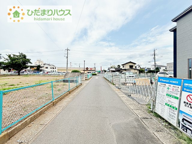 【前面道路含む現地写真】 | 筑西市二木成　新築戸建　1号棟 | たっぷりの陽光と心地よい風が舞い込む住まい♪