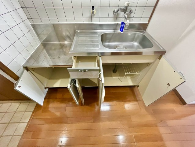 フィオーレ市場東のキッチン