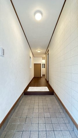 門真市大池町の玄関