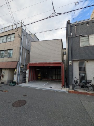 庄内幸町ガレージ付事務所