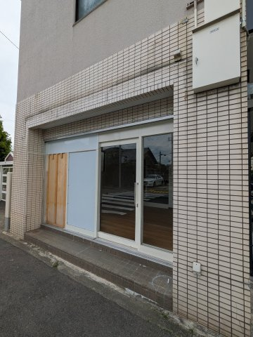 安堂寺町7丁目テラスハウスのエントランス