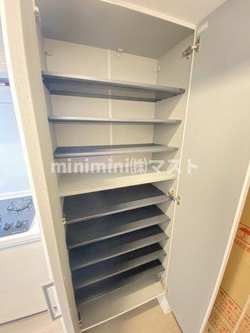 フォーリアライズ難波シエロの収納
