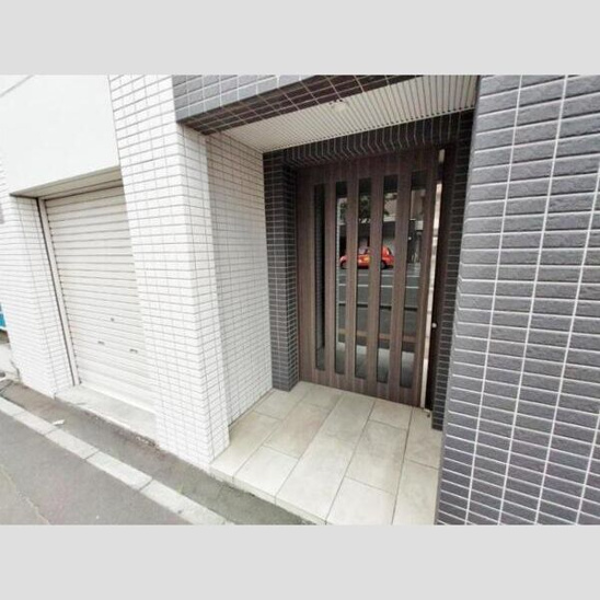 【エントランス】UranosN13(ウラノスN13) 