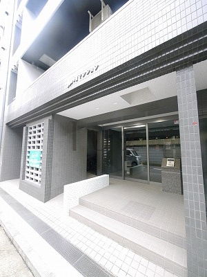 M1マンションのエントランス