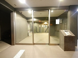 M1マンションのエントランス