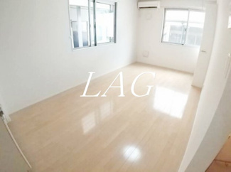 【居間・リビング】 | Ｗｅｓｔ　　Ｖｉｌｌａｇｅ | 洋室のお部屋です。