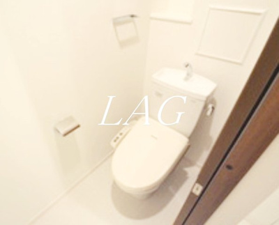 【トイレ】 | エクウス・アグラム | トイレです。