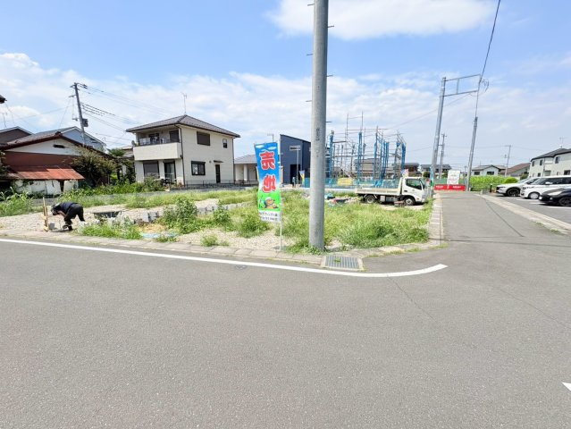 鶴ヶ島市中新田　建築条件なし売地　東武越生線『一本松駅』徒歩3分　【新町小学区】の前面道路含む現地写真