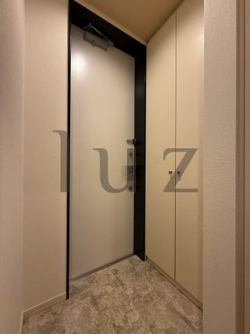 グラスパークの玄関