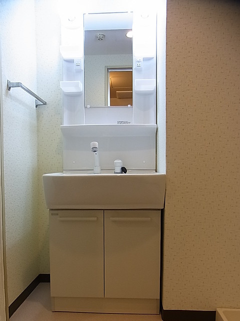 関内フレックスビルの洗面所