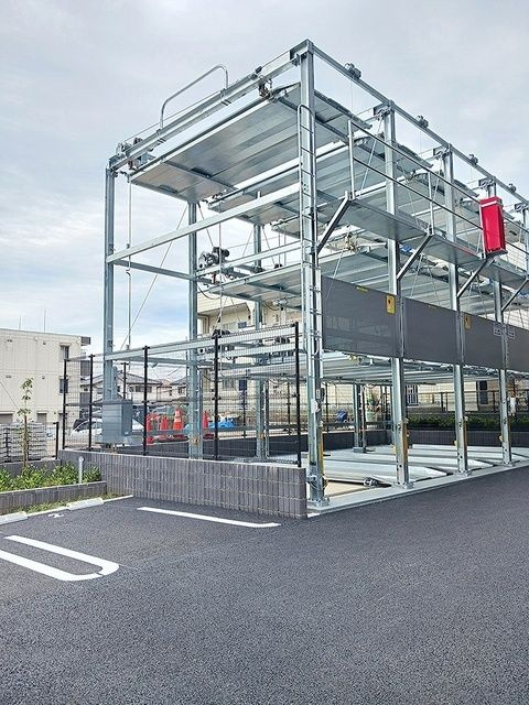 Ｙ’ｓ　ＳＴＡＴＥ　天王台の駐車場