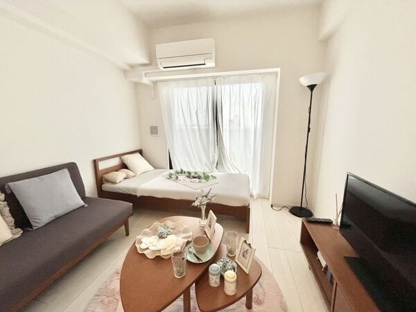 S-RESIDENCE野並駅前broadの居間・リビング