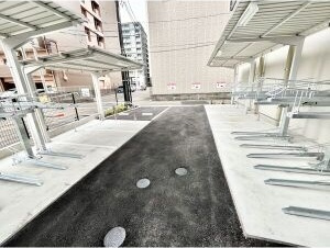 S-RESIDENCE野並駅前broadの駐車場