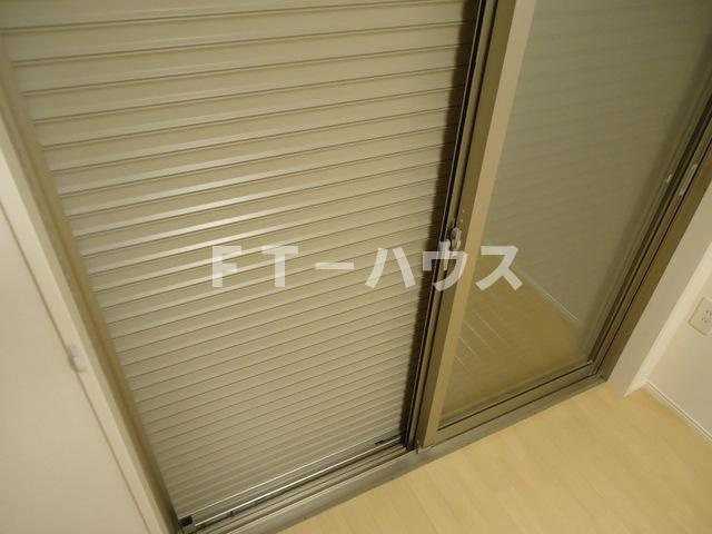 アンバーヒルのバルコニー|シャッター