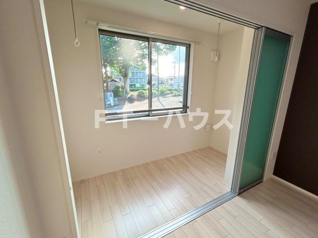 スカイブルームナツミ（Sky bloom Natsumi）の居間・リビング|インナーテラス