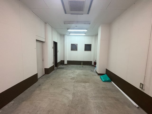 中央区新川1丁目　貸倉庫の内装