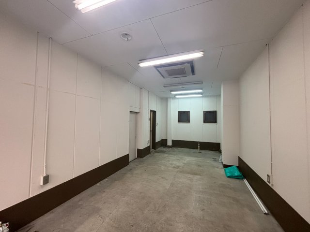 中央区新川1丁目　貸倉庫の内装
